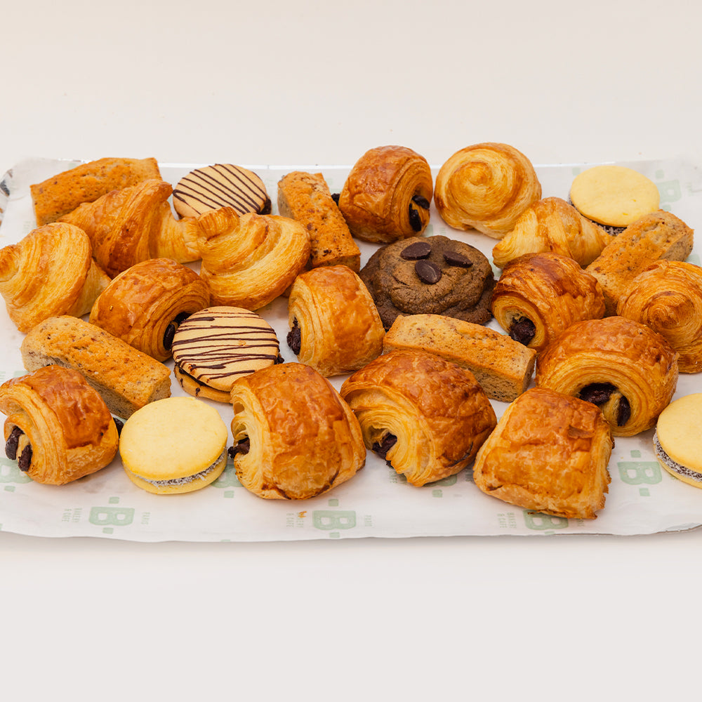 Plateau mini-viennoiseries & petits gâteaux de voyage Belén Bakery & Café