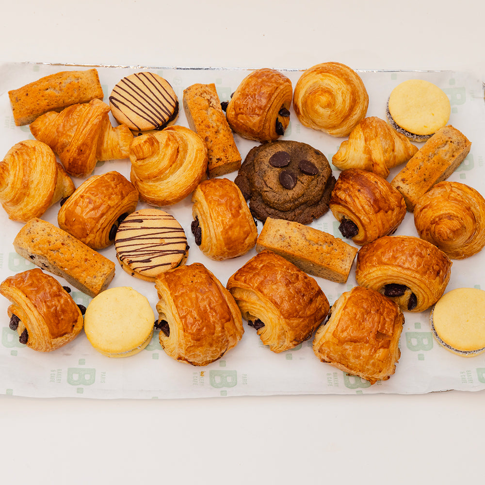 Plateau mini-viennoiseries & petits gâteaux de voyage Belén Bakery & Café